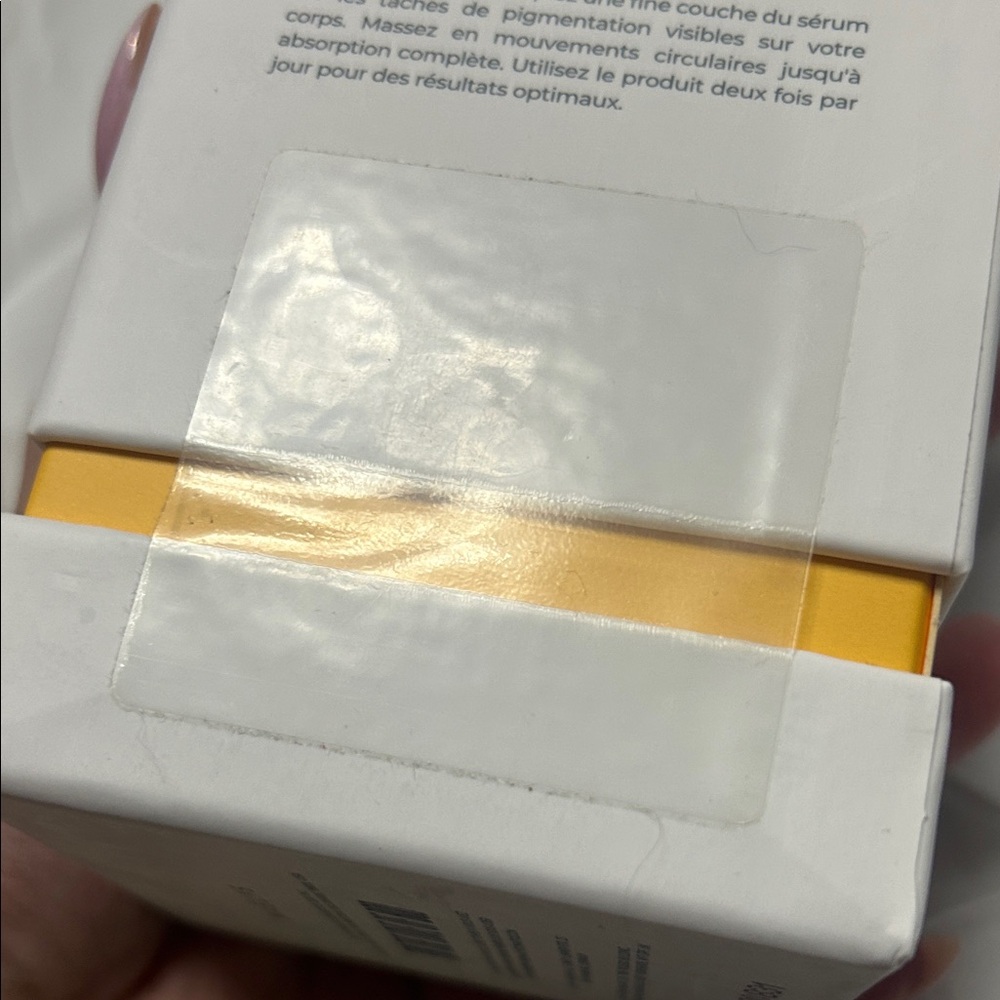 MAËLYS - Re-Shine Illuminating Body Serum - White and Yellow - Picture 5 of 7